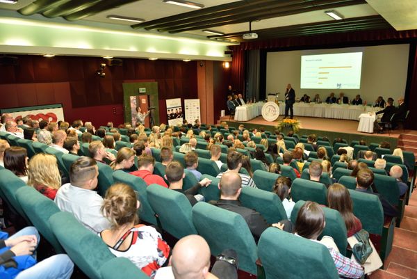 MANAŽMENT 2018:  Manažment a svet v pohybe, výzvy, príležitosti a hrozby